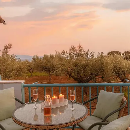 Secret Summer Retreats - Fully Equipped Getaways شقة *