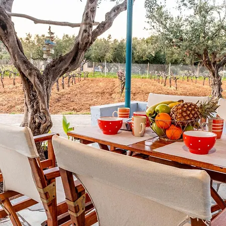 Secret Summer Retreats - Fully Equipped Getaways شقة